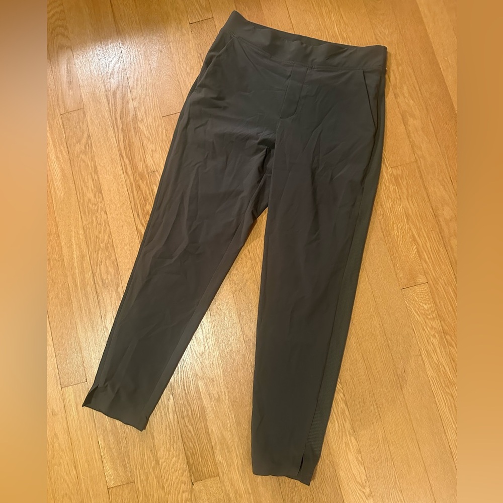 ATHLETA Brooklyn Pant (Army Green)